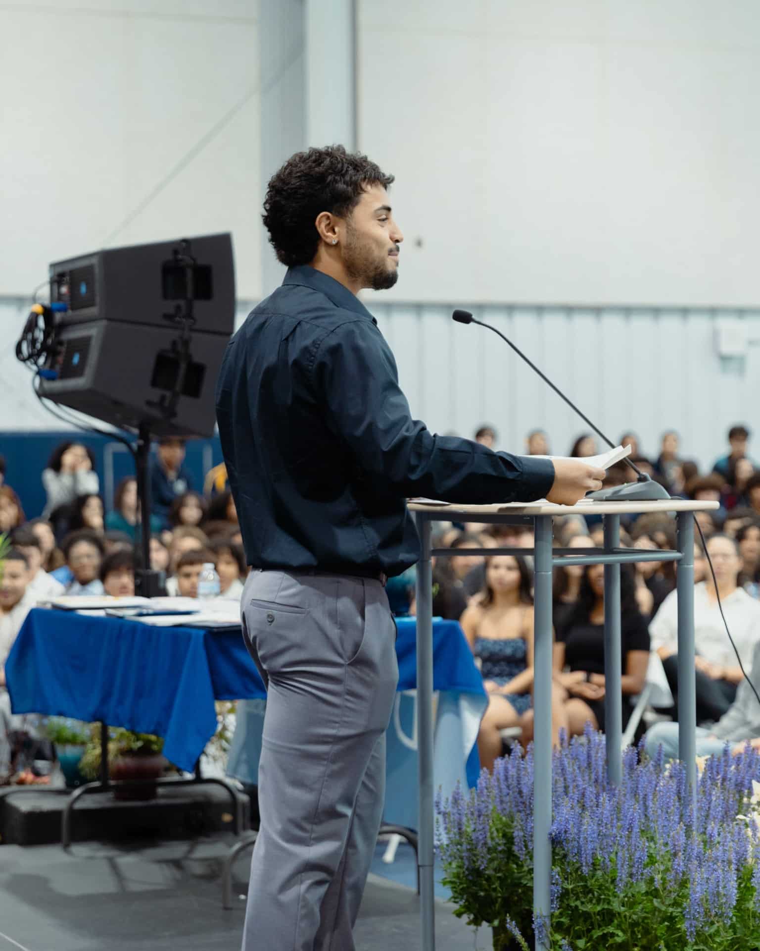 small siz ethan a student gives a speech